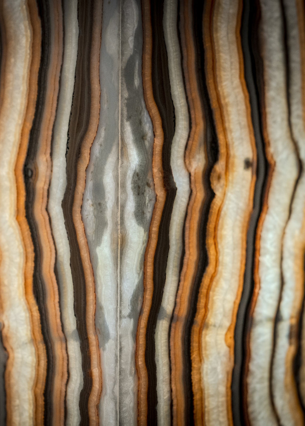 The Sahara Floor Lamp | Illuminated Natural Onyx